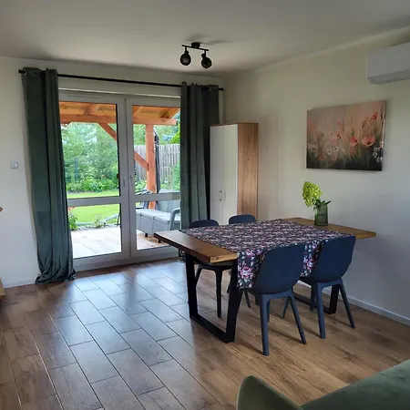 Casa vacanze Dom Caloroczny Trzyakacje *
